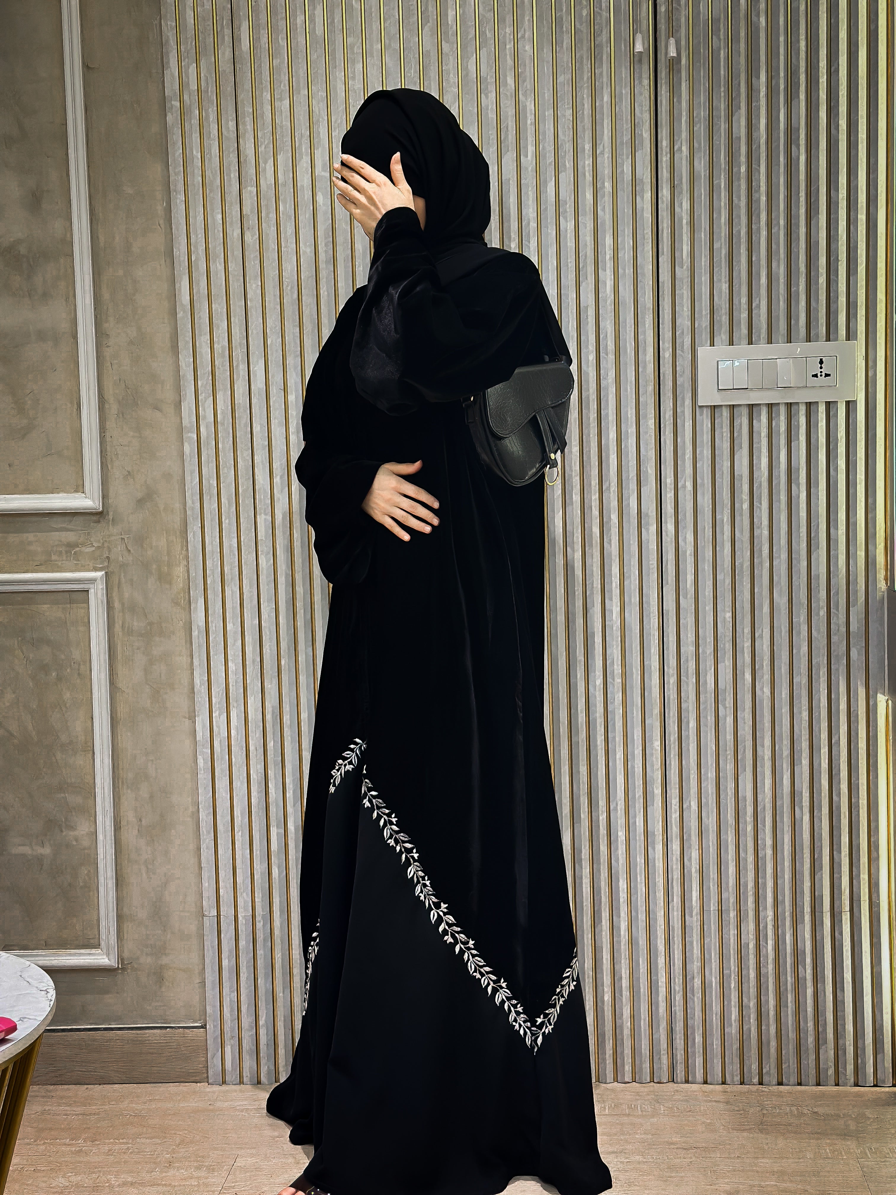 Sana BLACK VELVET ABAYA - MH013