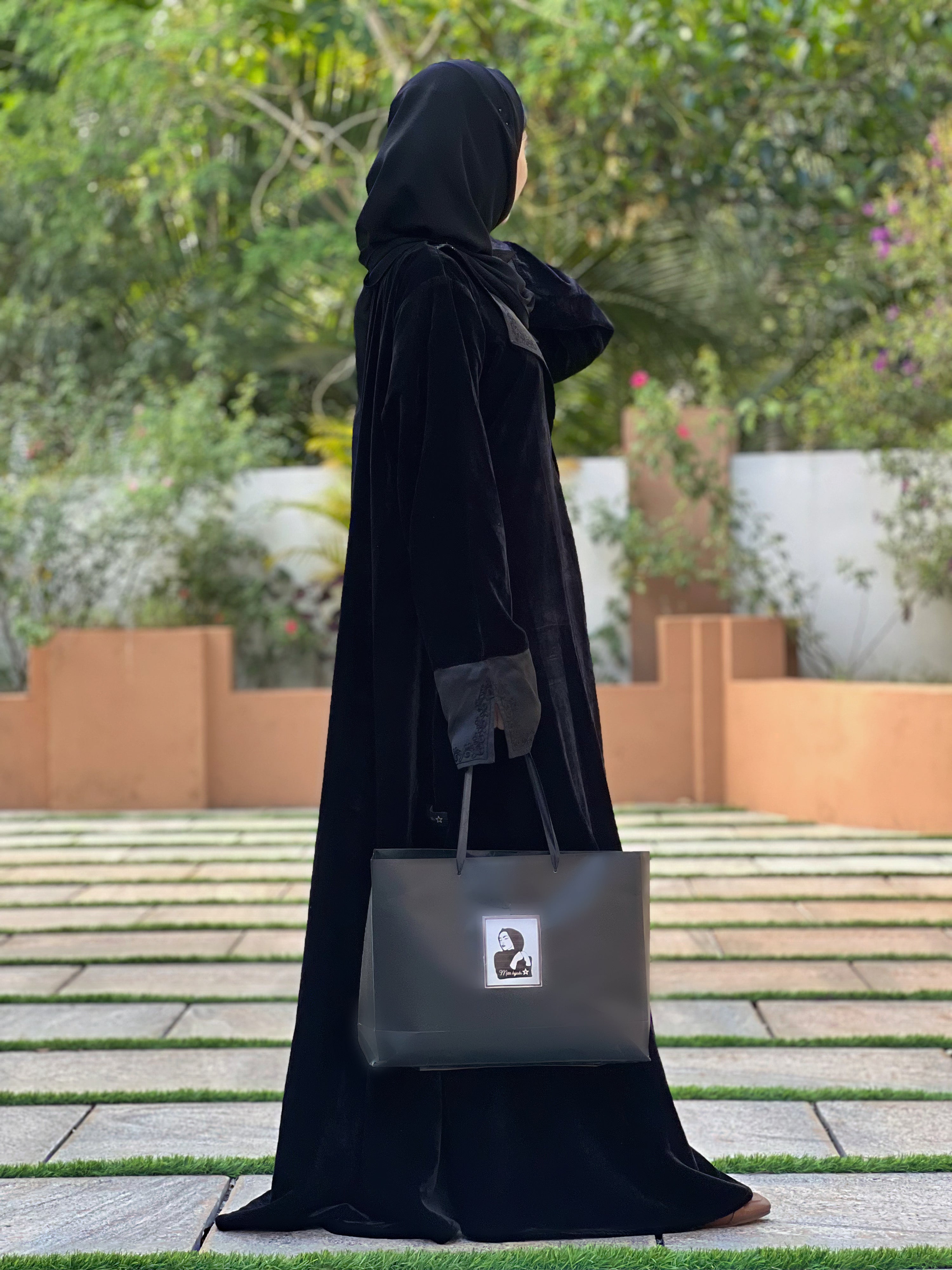 BLACK VELVET EMBROIDERY ABAYA - MH017