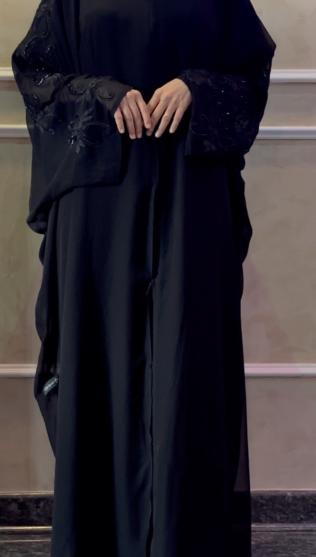 Sana Black Georgette Mini Farasha Abaya -MH032