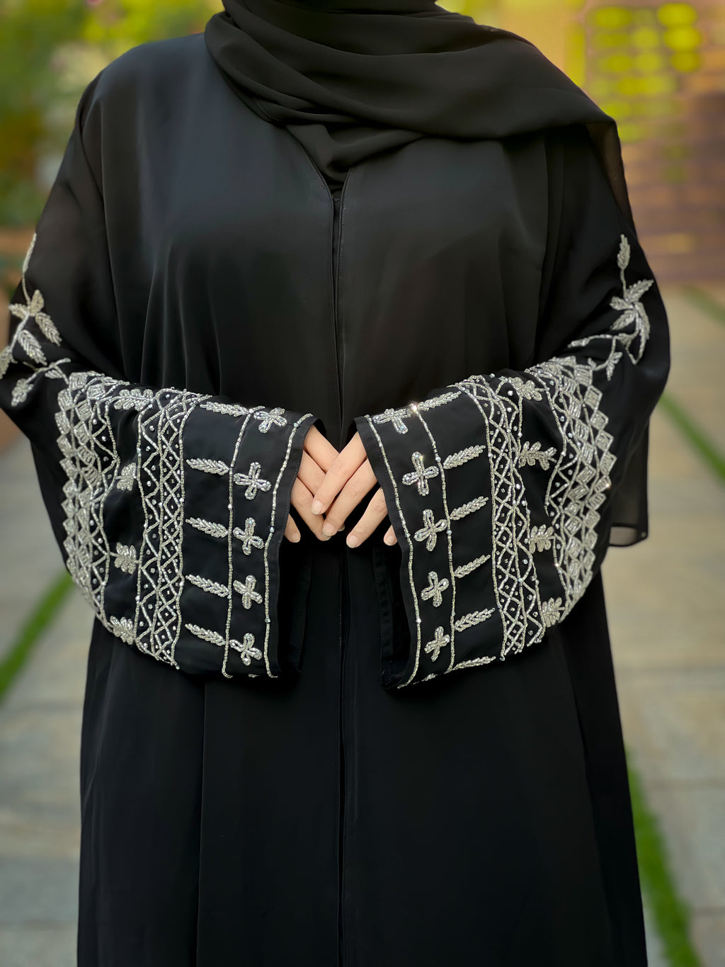 BLACK SANA SLEEVE WORK ABAYA- MH015