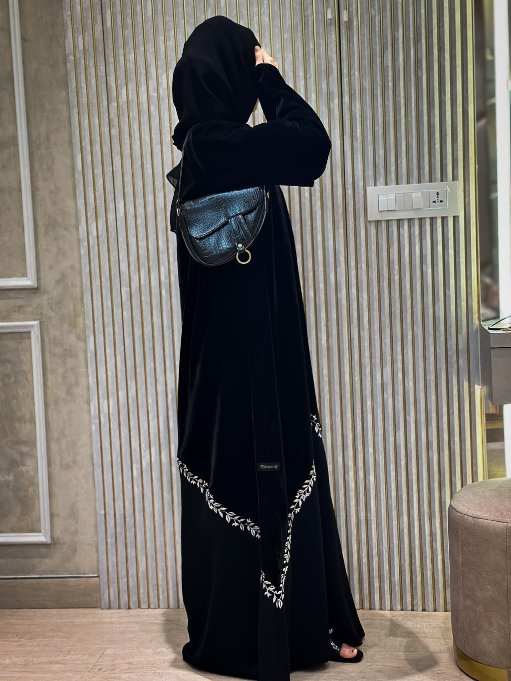 Sana BLACK VELVET ABAYA - MH013