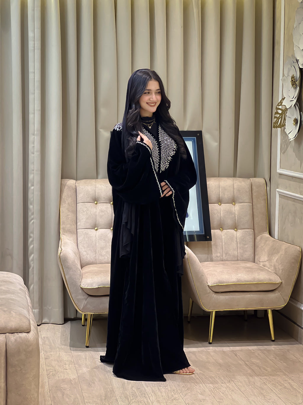 SANA in Black Velvet- MH091