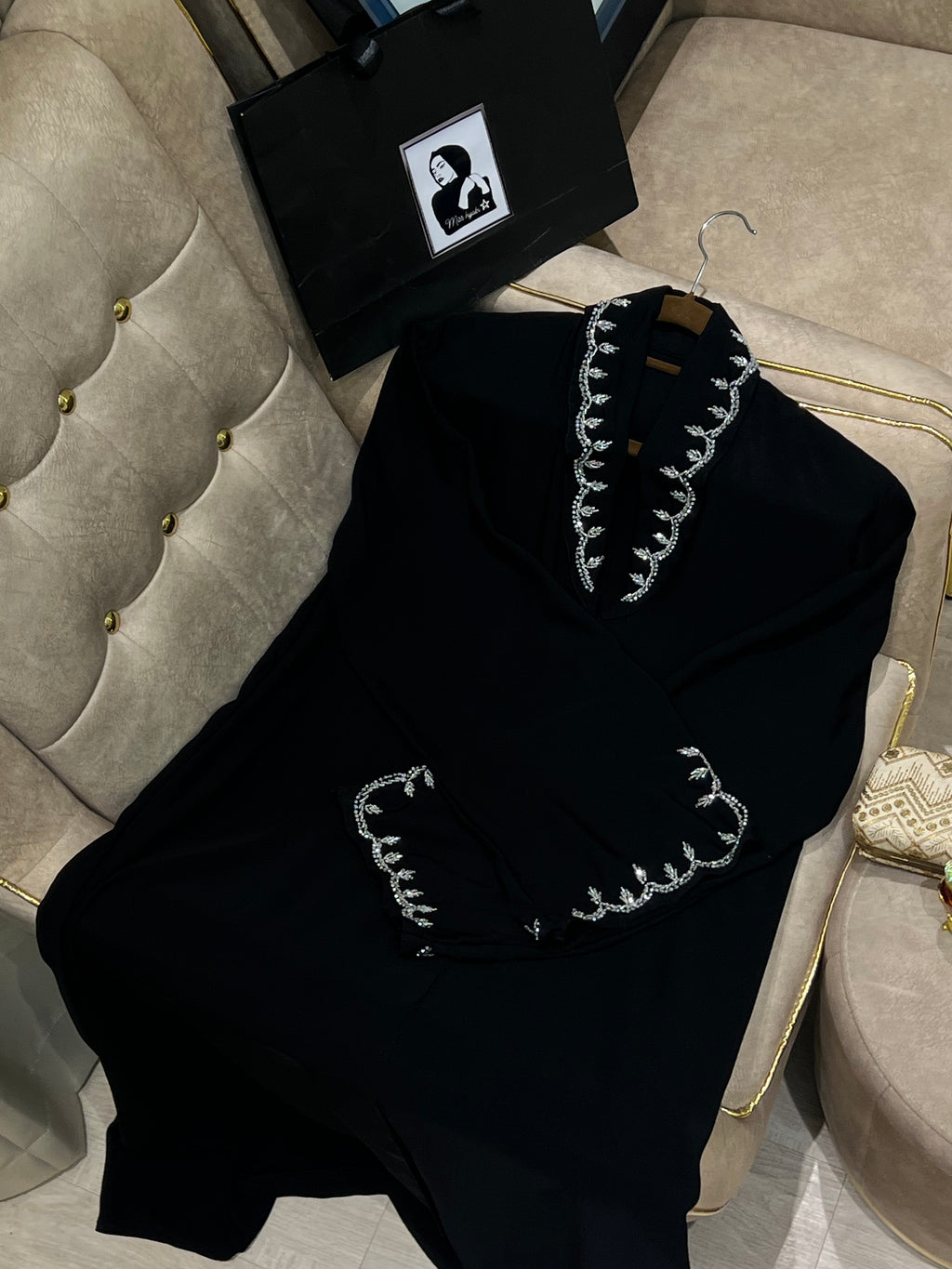 Classic Modesty Black Abaya-  MH051