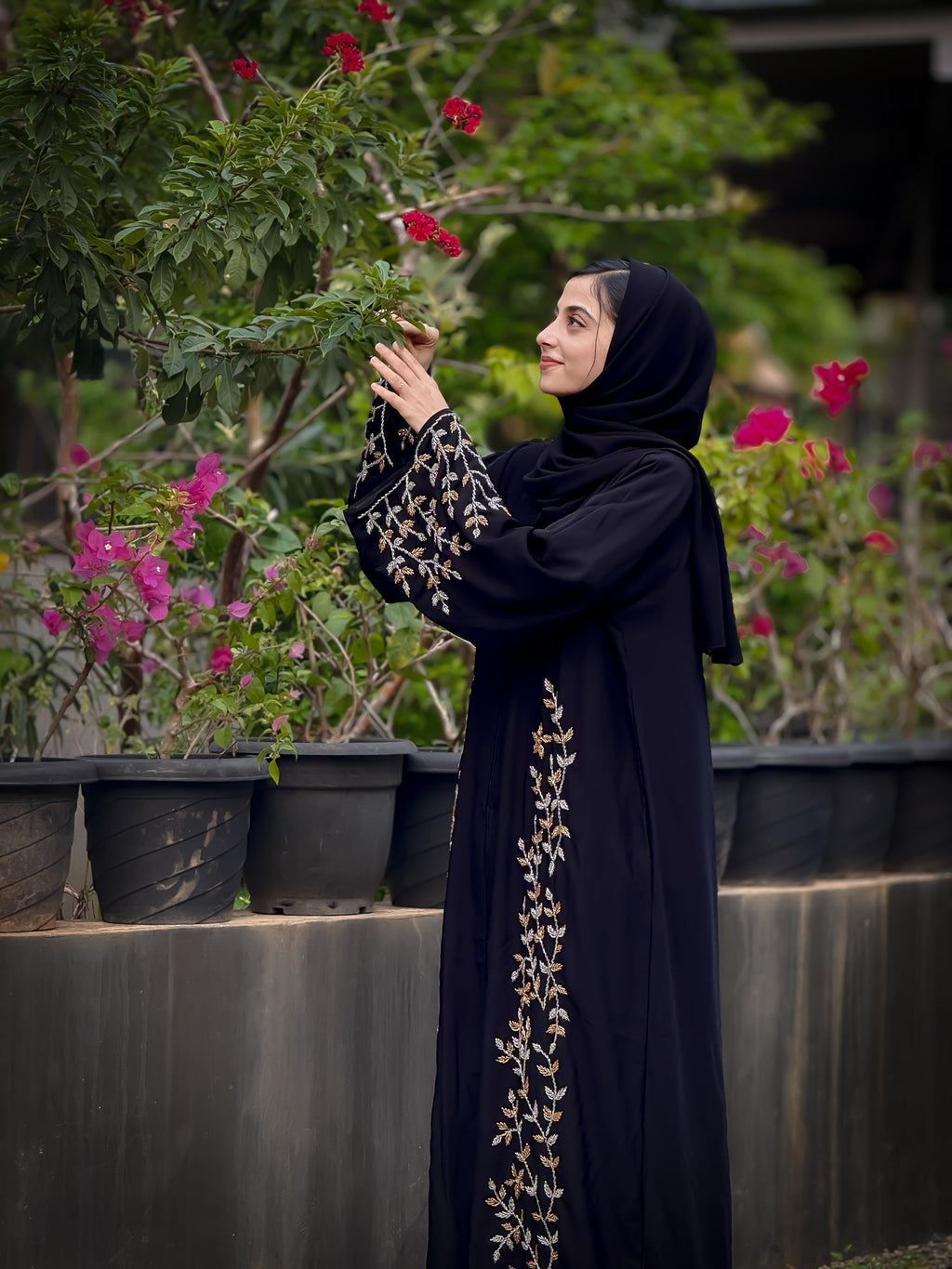 BLACK SANA LUXURY ABAYA- MH018