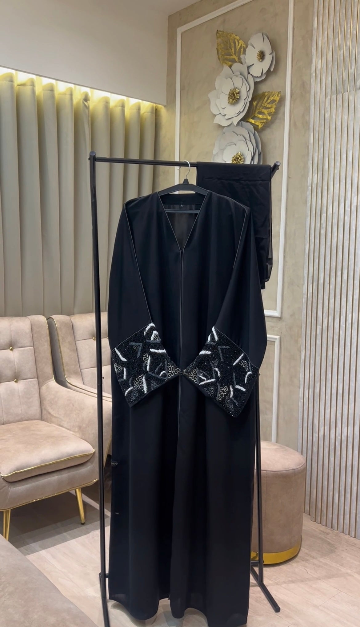 BLACK SLEEVE HANDWORK- MH078